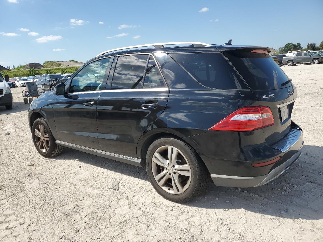 Автомобіль MERCEDES-BENZ ML 350 4MATIC 2014 | GrandCar Автомобіль MERCEDES-BENZ ML 350 4MATIC 2014 | GrandCar