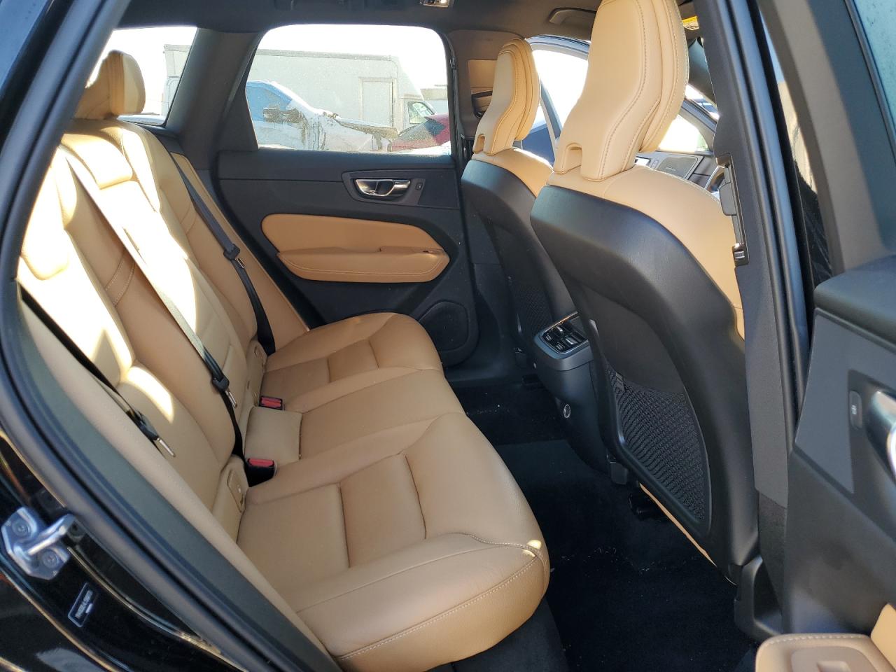 Автомобіль VOLVO XC60 В5 INSCRIPTION 2022 | GrandCar Автомобіль VOLVO XC60 В5 INSCRIPTION 2022 | GrandCar