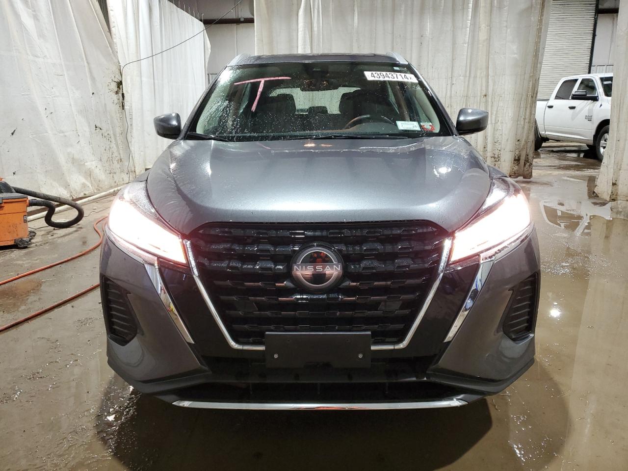Автомобіль NISSAN KICKS SV 2023 | GrandCar Автомобіль NISSAN KICKS SV 2023 | GrandCar