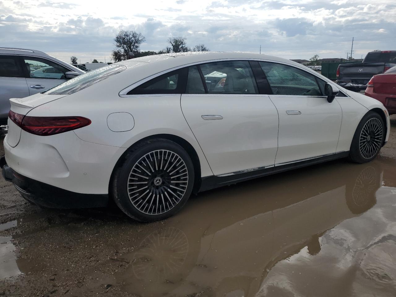 Автомобіль MERCEDES-BENZ EQS SEDAN 450+ 2023 | GrandCar Автомобіль MERCEDES-BENZ EQS SEDAN 450+ 2023 | GrandCar