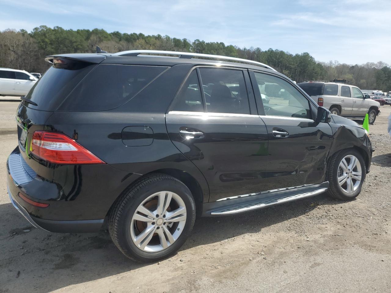 Автомобіль MERCEDES-BENZ ML 350 2015 | GrandCar Автомобіль MERCEDES-BENZ ML 350 2015 | GrandCar