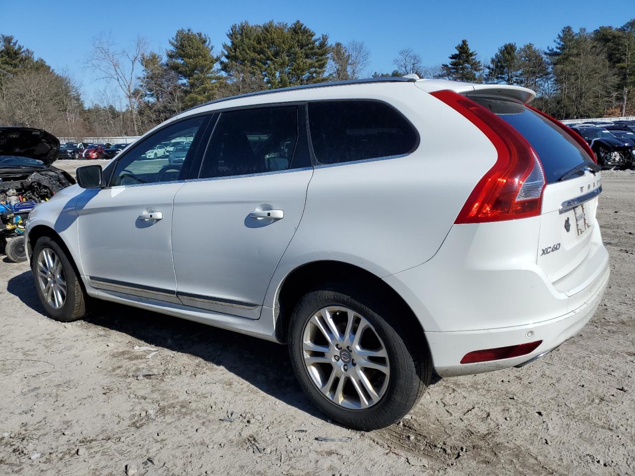 Автомобіль VOLVO XC60 T5 PREMIER 2015 | GrandCar Автомобіль VOLVO XC60 T5 PREMIER 2015 | GrandCar