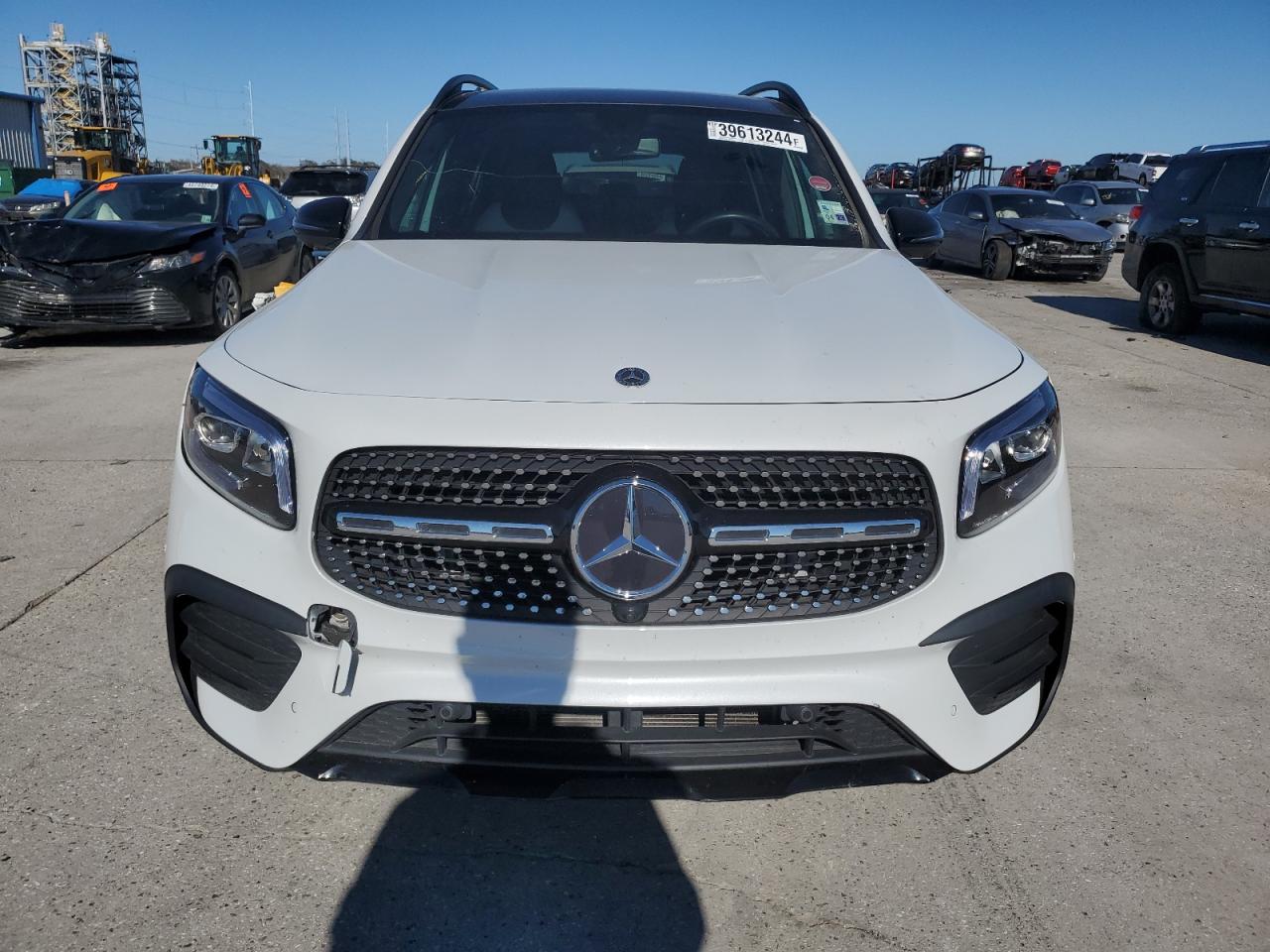 Автомобиль MERCEDES-BENZ GLB 250 2022 | GrandCar Автомобиль MERCEDES-BENZ GLB 250 2022 | GrandCar