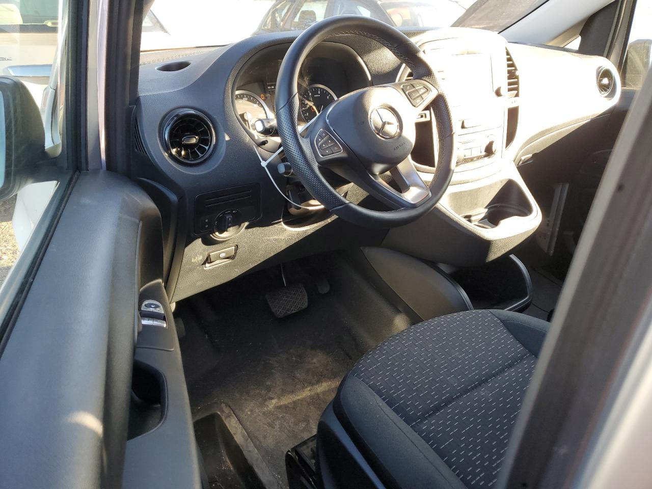 Автомобиль MERCEDES-BENZ METRIS 2022 | GrandCar Автомобиль MERCEDES-BENZ METRIS 2022 | GrandCar