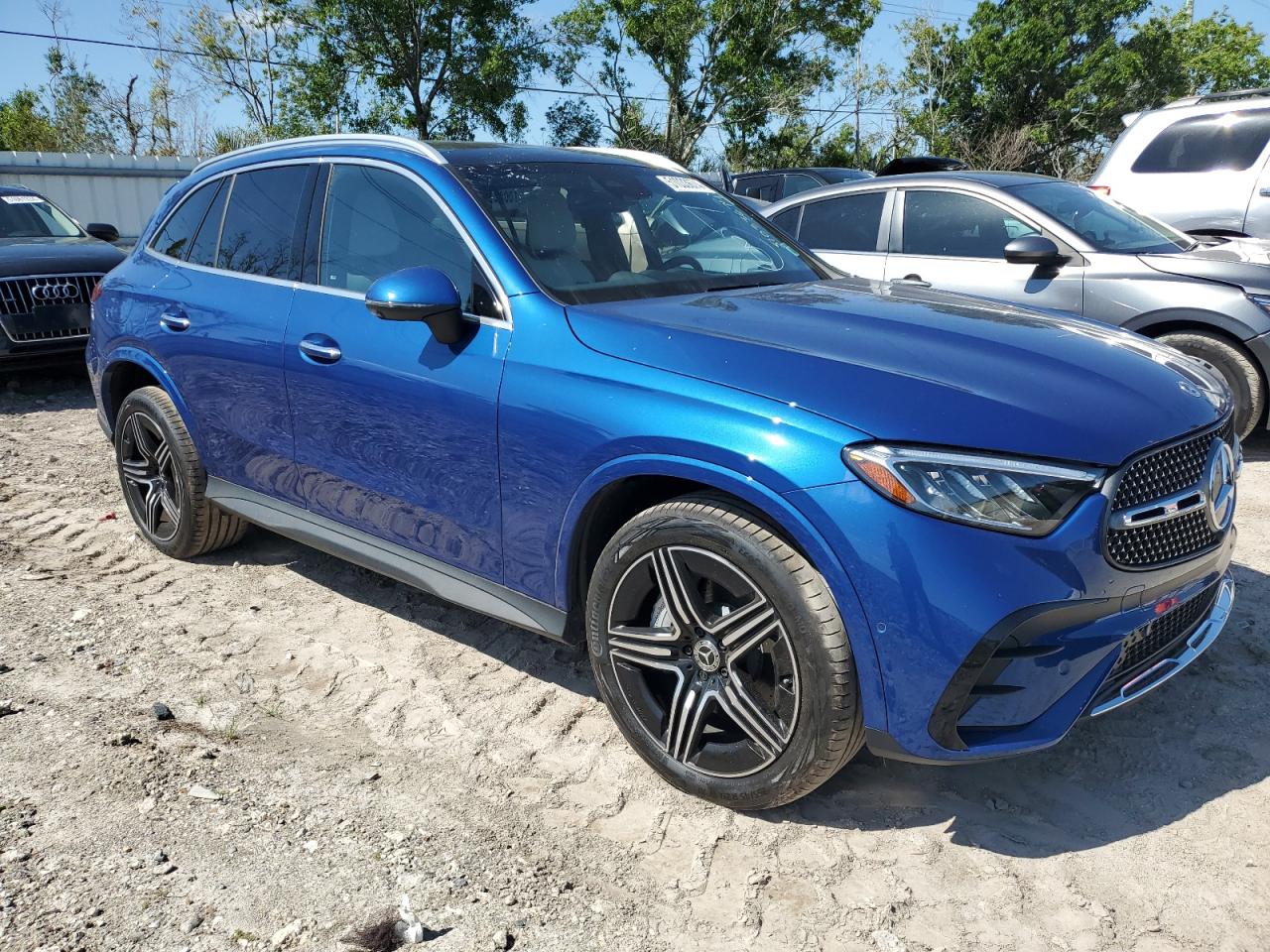 Автомобиль MERCEDES-BENZ GLC 300 2023 | GrandCar