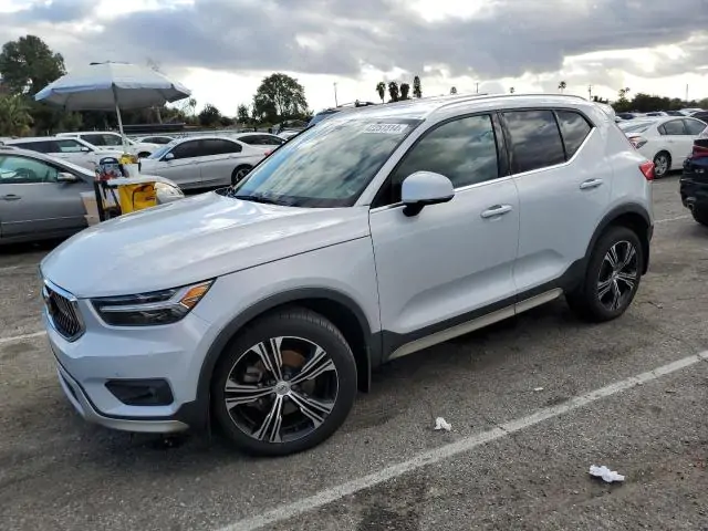 Автомобиль VOLVO XC40 T5 INSCRIPTION 2020 | GrandCar