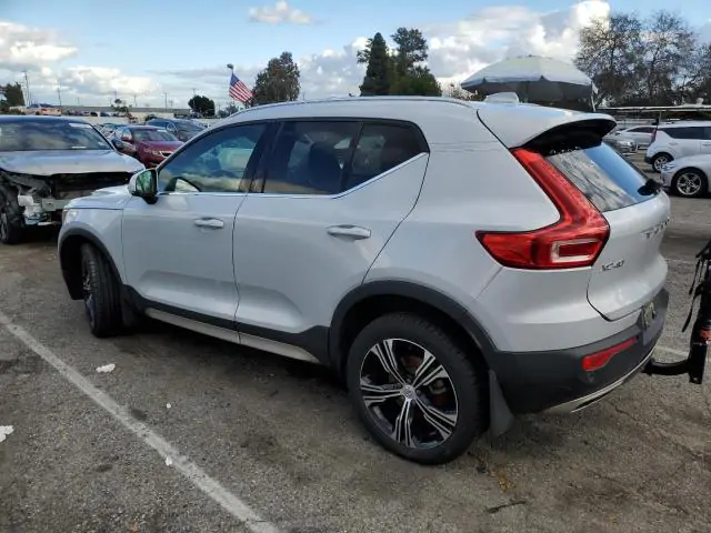 Автомобиль VOLVO XC40 T5 INSCRIPTION 2020 | GrandCar Автомобиль VOLVO XC40 T5 INSCRIPTION 2020 | GrandCar