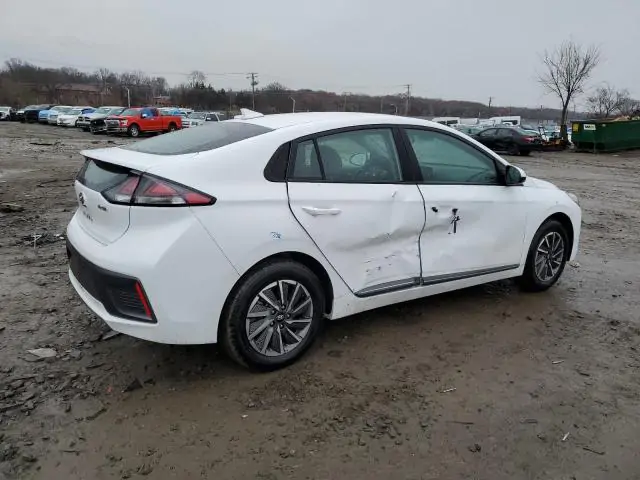 Автомобиль HYUNDAI IONIQ SE 2021 | GrandCar Автомобиль HYUNDAI IONIQ SE 2021 | GrandCar