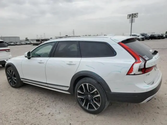 Автомобиль VOLVO V90 CROSS COUNTRY T6 INSCRIPTION 2017 | GrandCar Автомобиль VOLVO V90 CROSS COUNTRY T6 INSCRIPTION 2017 | GrandCar