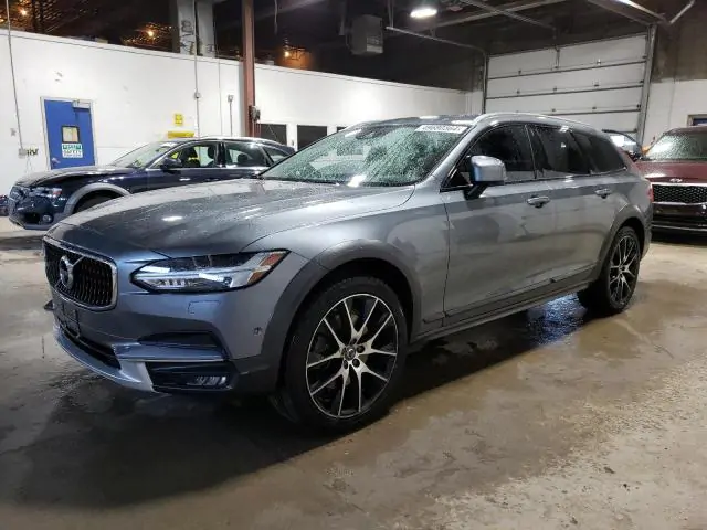 Автомобіль VOLVO V90 CROSS COUNTRY T6 INSCRIPTION 2018 | GrandCar