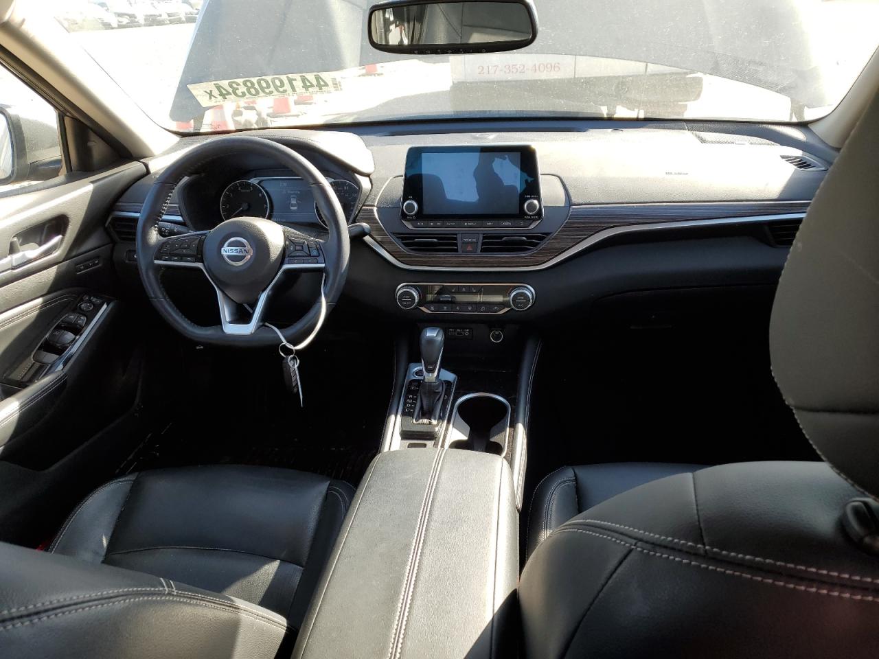 Автомобиль NISSAN ALTIMA PLATINUM 2020 | GrandCar Автомобиль NISSAN ALTIMA PLATINUM 2020 | GrandCar