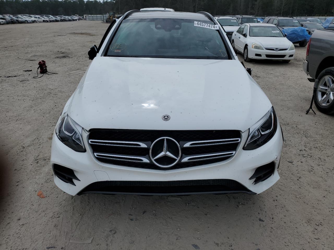 Автомобіль MERCEDES-BENZ GLC 300 4MATIC 2019 | GrandCar Автомобіль MERCEDES-BENZ GLC 300 4MATIC 2019 | GrandCar