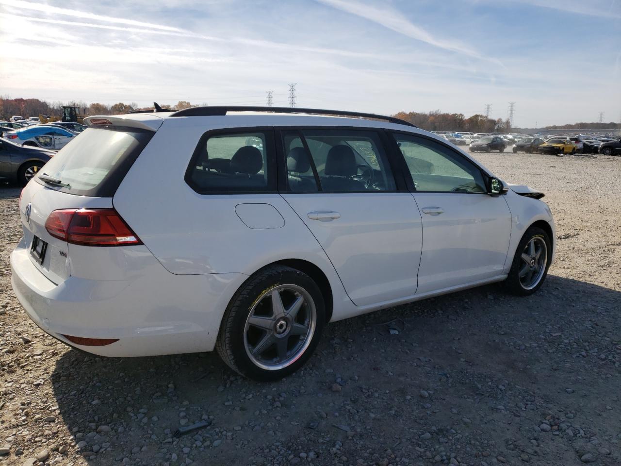 Автомобіль VOLKSWAGEN GOLF SPORTWAGEN S 2015 | GrandCar Автомобіль VOLKSWAGEN GOLF SPORTWAGEN S 2015 | GrandCar