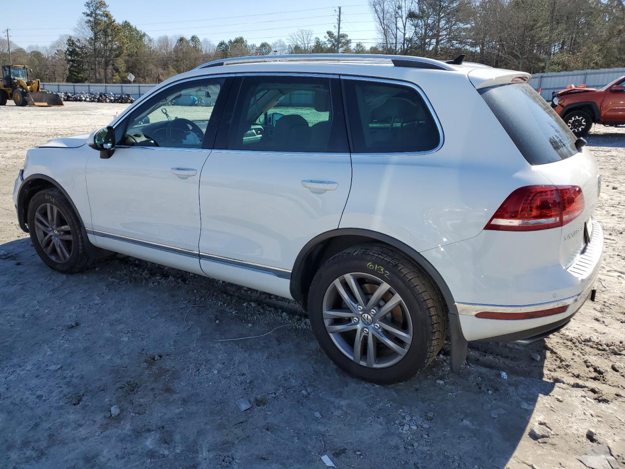Автомобиль VOLKSWAGEN TOUAREG V6 2015 | GrandCar Автомобиль VOLKSWAGEN TOUAREG V6 2015 | GrandCar