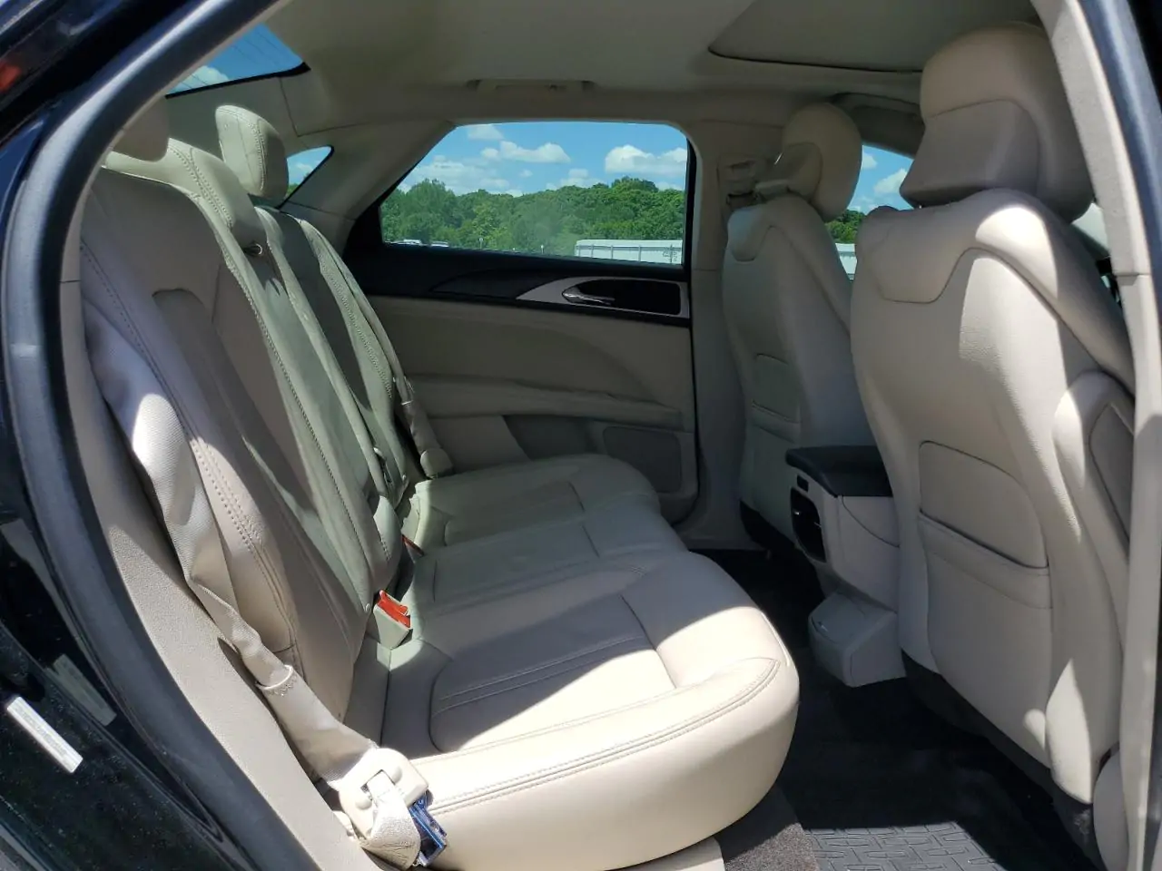 Автомобиль LINCOLN MKZ HYBRID SELECT 2017 | GrandCar Автомобиль LINCOLN MKZ HYBRID SELECT 2017 | GrandCar