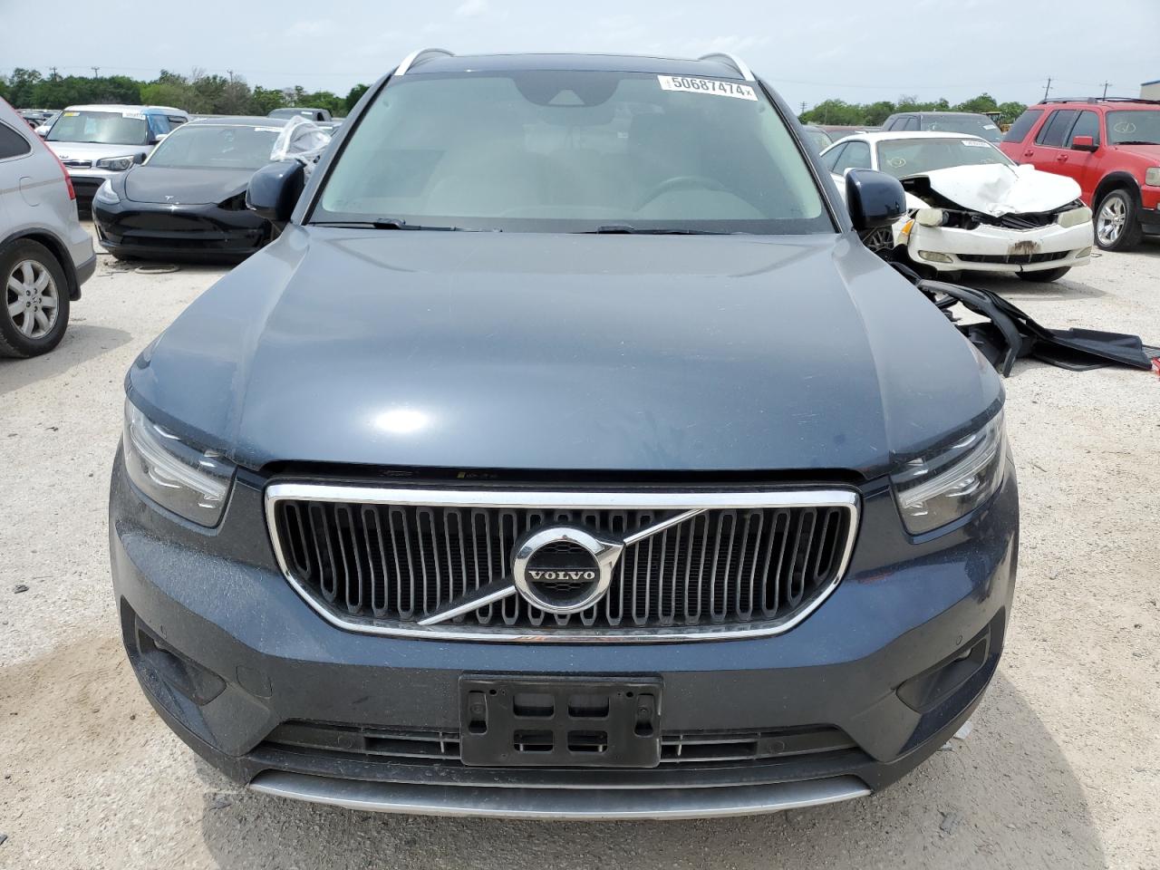 Автомобіль VOLVO XC40 T4 MOMENTUM 2021 | GrandCar Автомобіль VOLVO XC40 T4 MOMENTUM 2021 | GrandCar