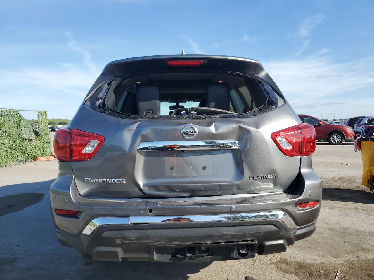 Автомобиль NISSAN PATHFINDER PLATINUM 2020 | GrandCar Автомобиль NISSAN PATHFINDER PLATINUM 2020 | GrandCar