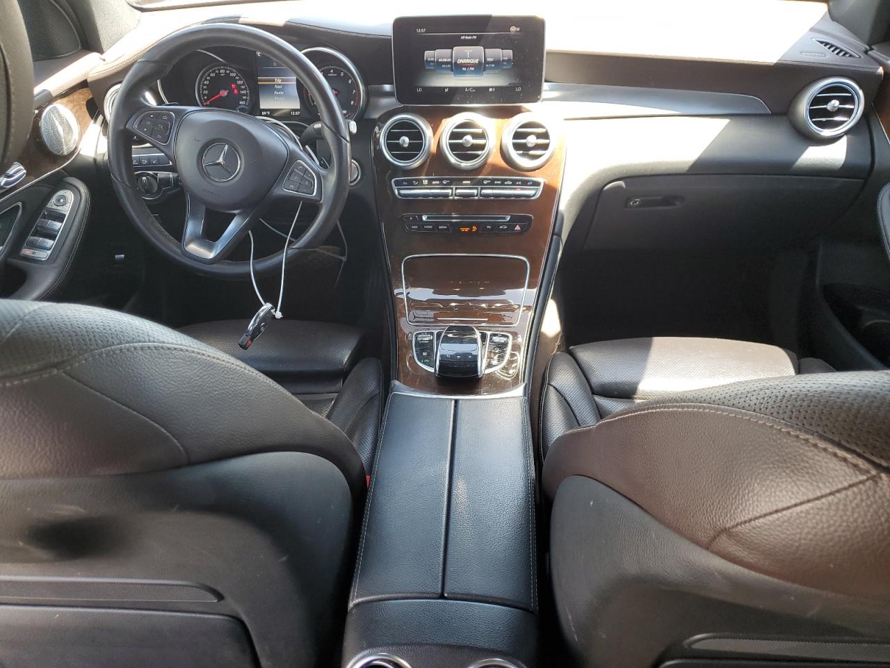 Автомобіль MERCEDES-BENZ GLC 300 4MATIC 2017 | GrandCar Автомобіль MERCEDES-BENZ GLC 300 4MATIC 2017 | GrandCar