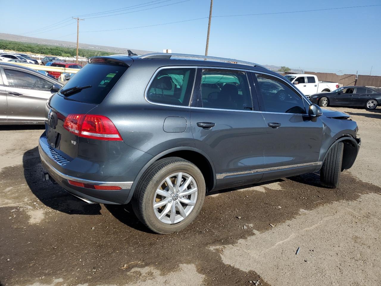 Автомобиль VOLKSWAGEN TOUAREG SPORT 2016 | GrandCar Автомобиль VOLKSWAGEN TOUAREG SPORT 2016 | GrandCar