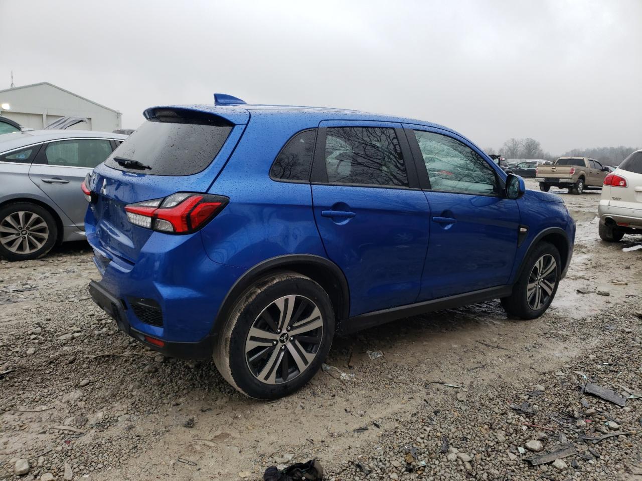Автомобіль MITSUBISHI OUTLANDER SPORT ES 2020 | GrandCar Автомобіль MITSUBISHI OUTLANDER SPORT ES 2020 | GrandCar