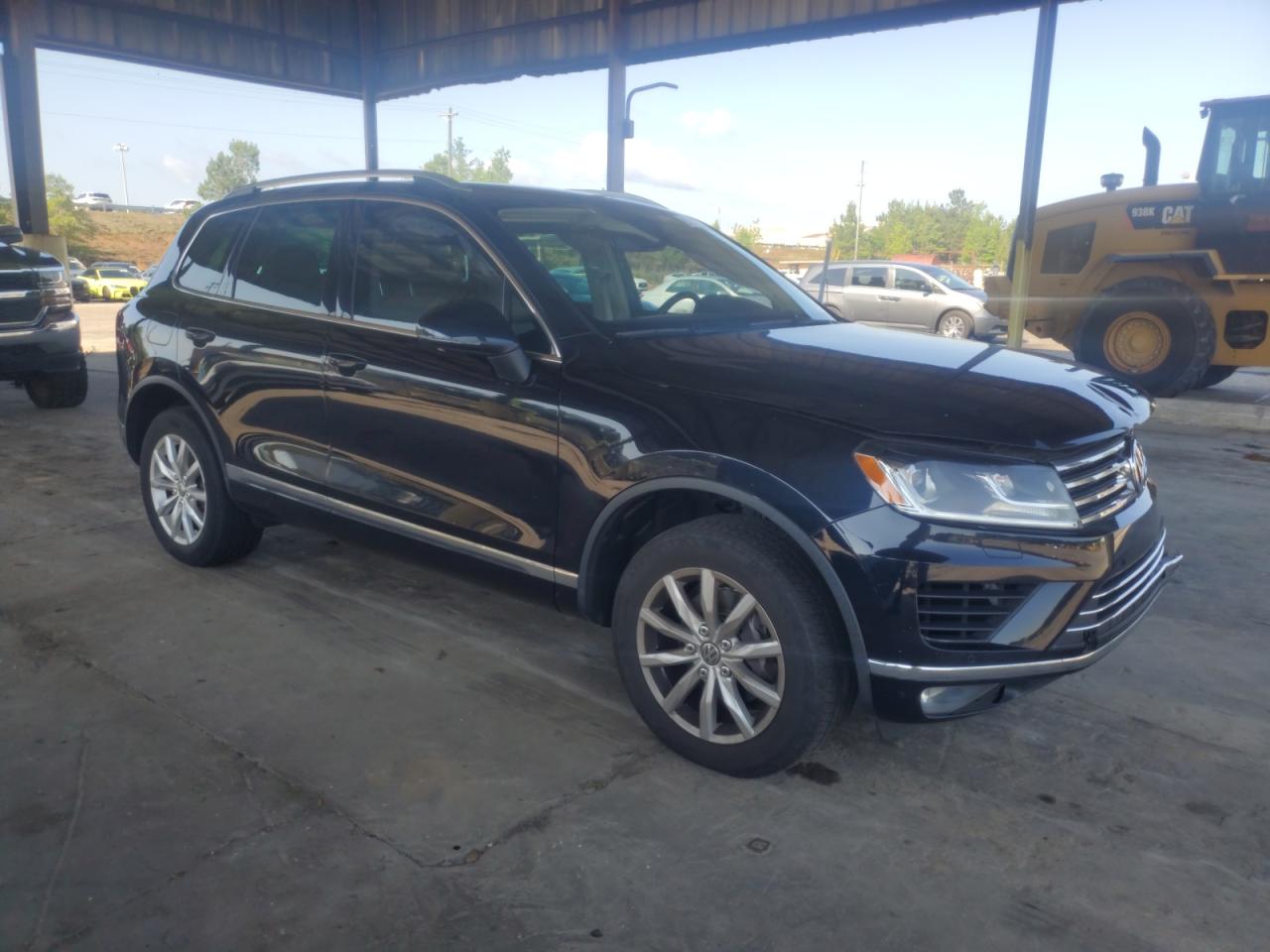 Автомобиль VOLKSWAGEN TOUAREG SPORT 2017 | GrandCar