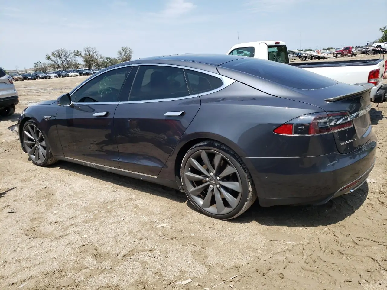 Автомобиль TESLA MODEL S 2015 | GrandCar Автомобиль TESLA MODEL S 2015 | GrandCar