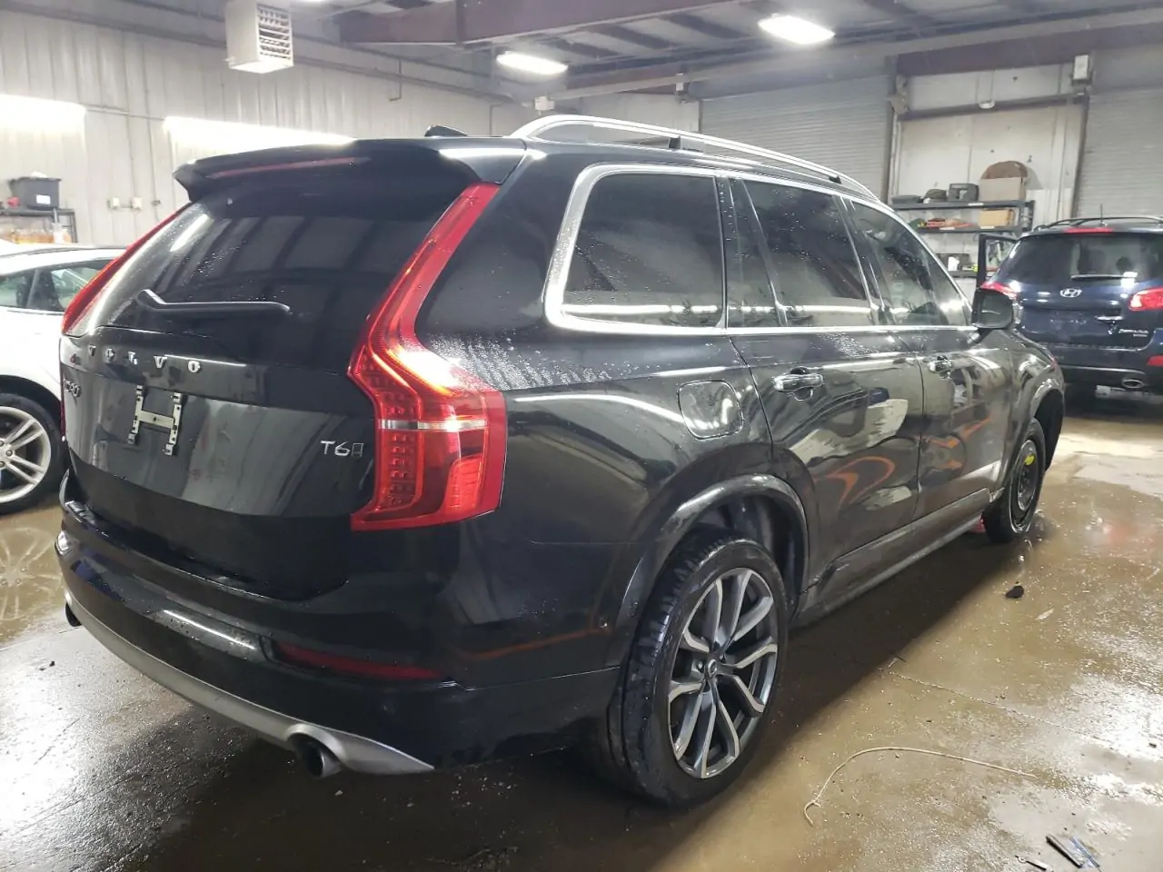 Автомобіль VOLVO XC90 T5 2018 | GrandCar Автомобіль VOLVO XC90 T5 2018 | GrandCar