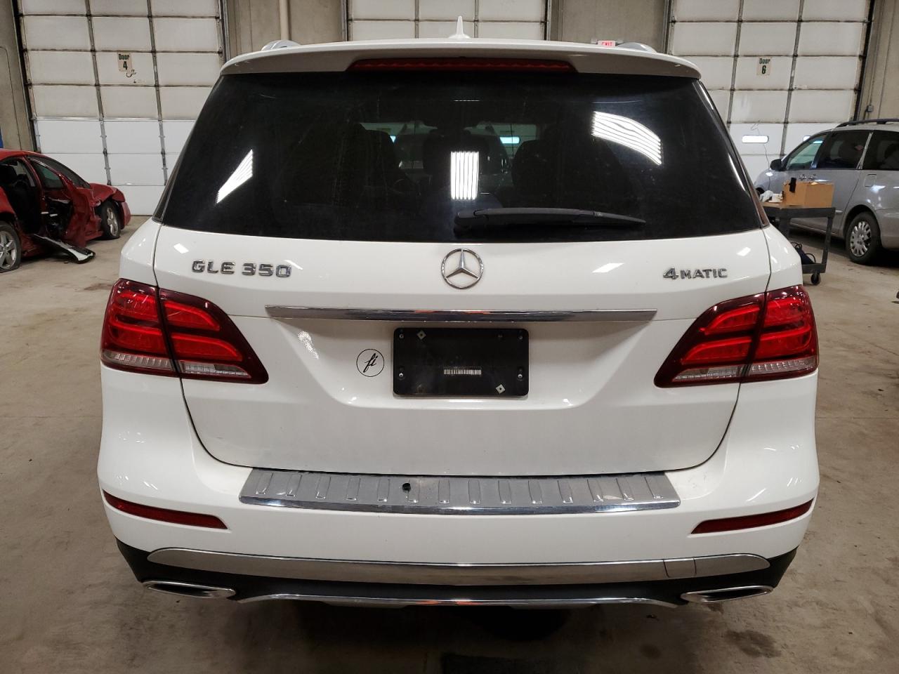 Автомобиль MERCEDES-BENZ GLE 350 4MATIC 2016 | GrandCar Автомобиль MERCEDES-BENZ GLE 350 4MATIC 2016 | GrandCar
