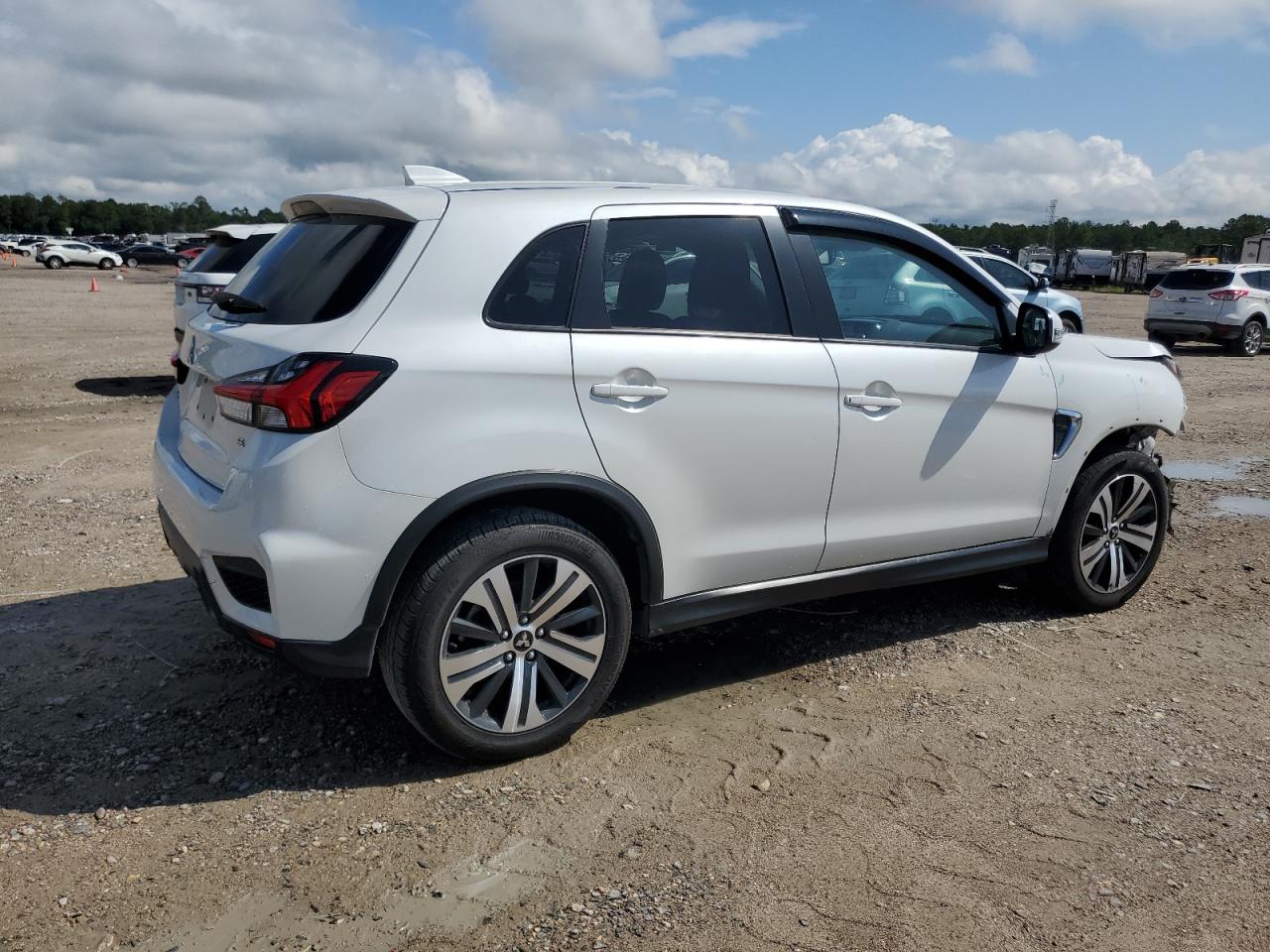 Автомобіль MITSUBISHI OUTLANDER SPORT SE 2021 | GrandCar Автомобіль MITSUBISHI OUTLANDER SPORT SE 2021 | GrandCar
