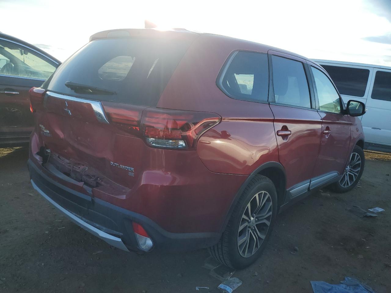 Автомобіль MITSUBISHI OUTLANDER SE 2018 | GrandCar Автомобіль MITSUBISHI OUTLANDER SE 2018 | GrandCar