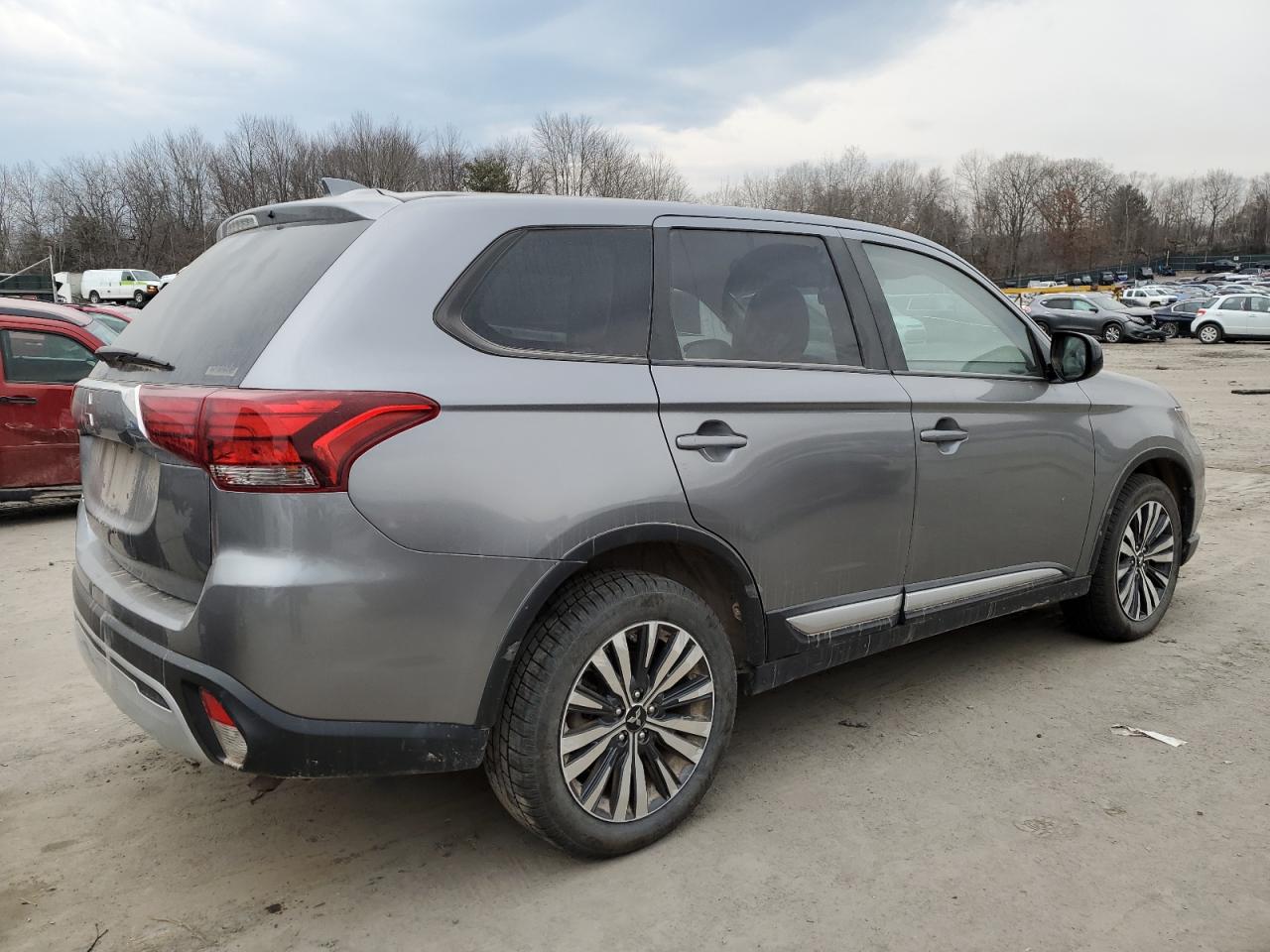 Автомобіль MITSUBISHI OUTLANDER SE 2020 | GrandCar Автомобіль MITSUBISHI OUTLANDER SE 2020 | GrandCar