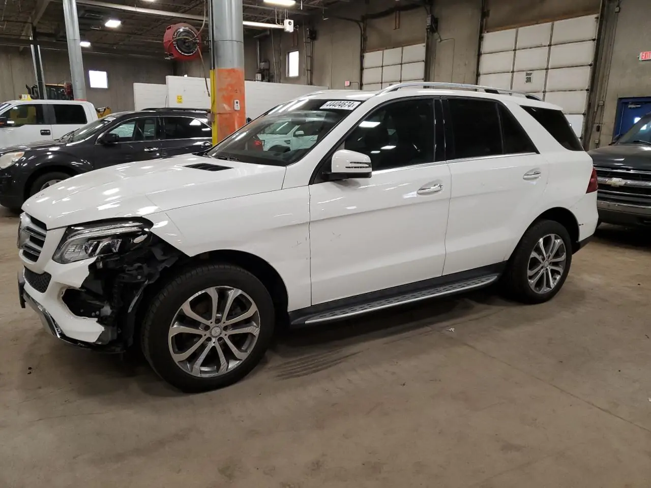 Автомобиль MERCEDES-BENZ GLE 350 4MATIC 2016 | GrandCar Автомобиль MERCEDES-BENZ GLE 350 4MATIC 2016 | GrandCar