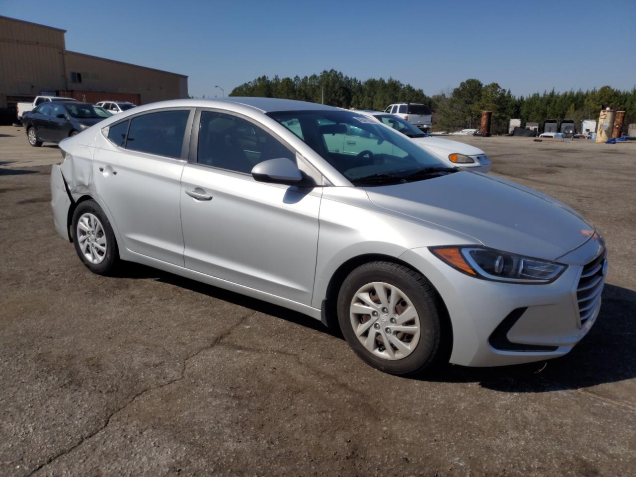 Автомобиль HYUNDAI ELANTRA SE 2018 | GrandCar