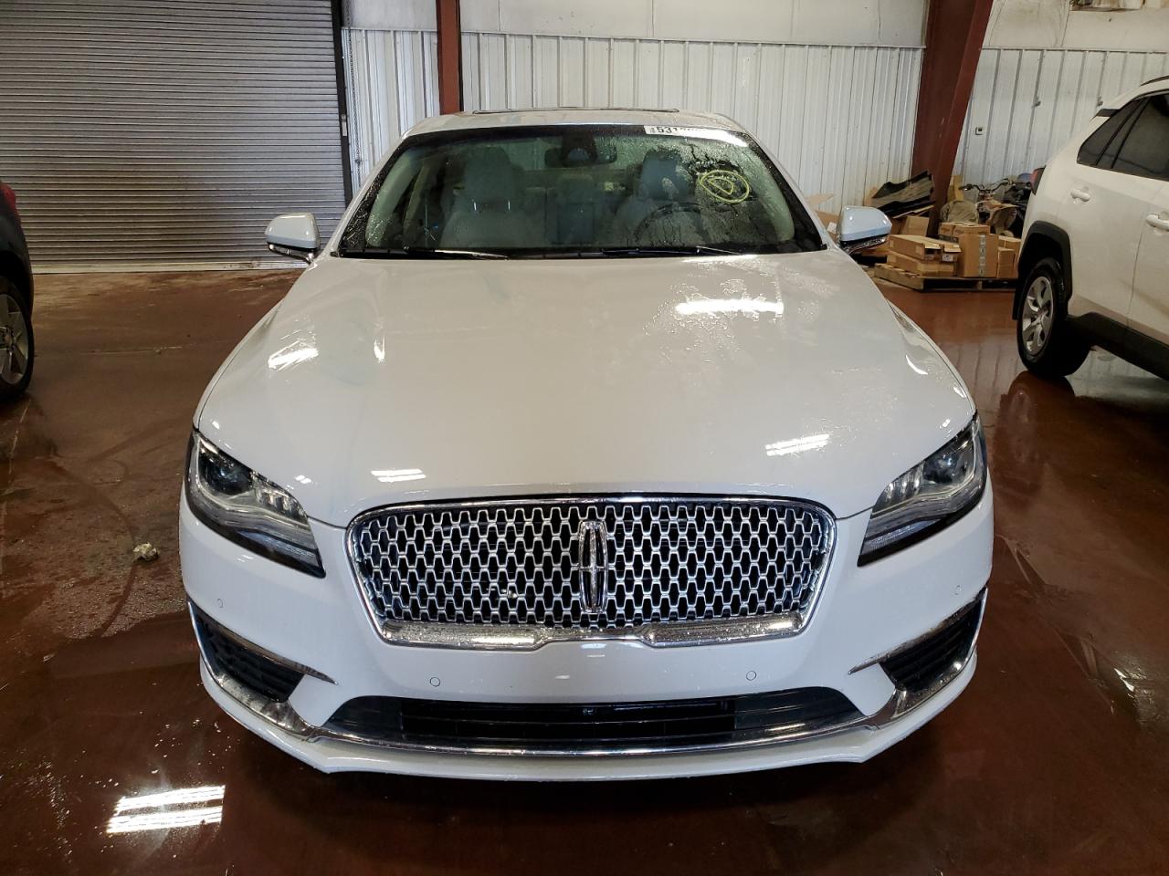 Автомобіль LINCOLN MKZ RESERVE 2020 | GrandCar Автомобіль LINCOLN MKZ RESERVE 2020 | GrandCar