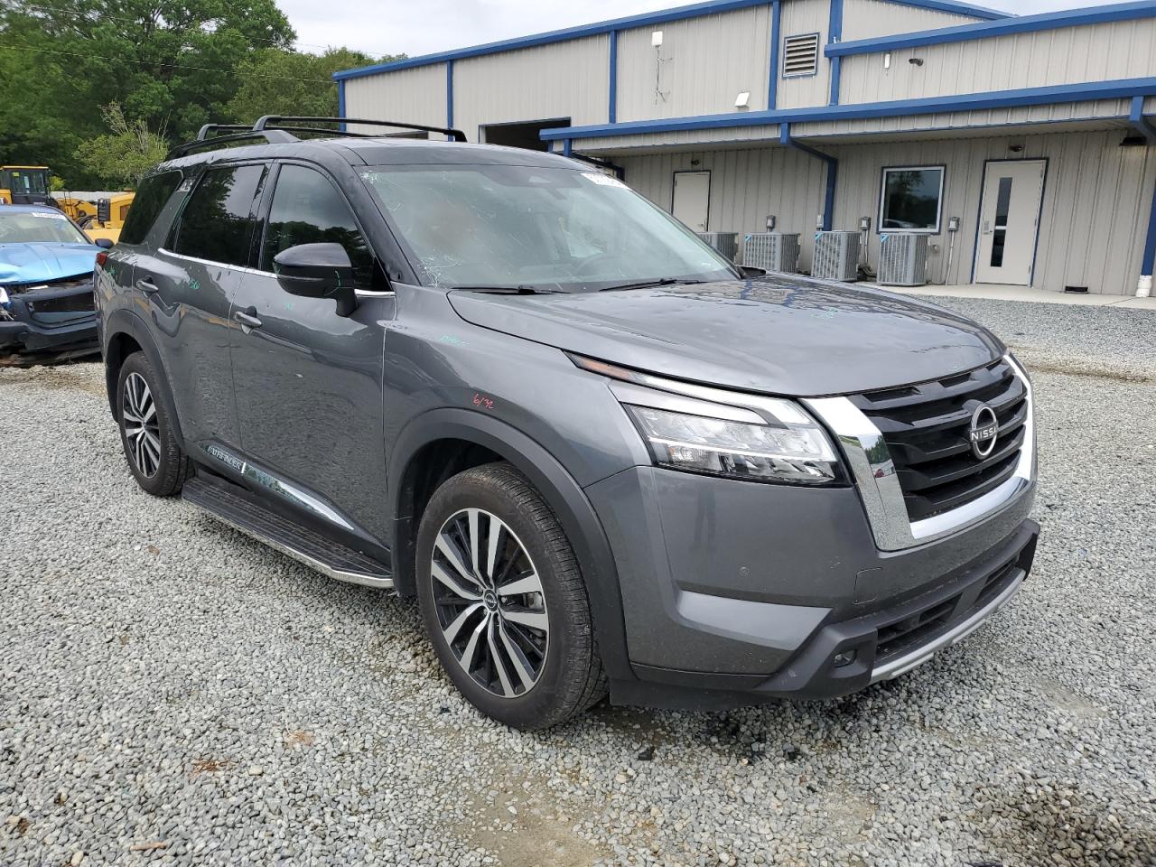 Автомобіль NISSAN PATHFINDER PLATINUM 2023 | GrandCar