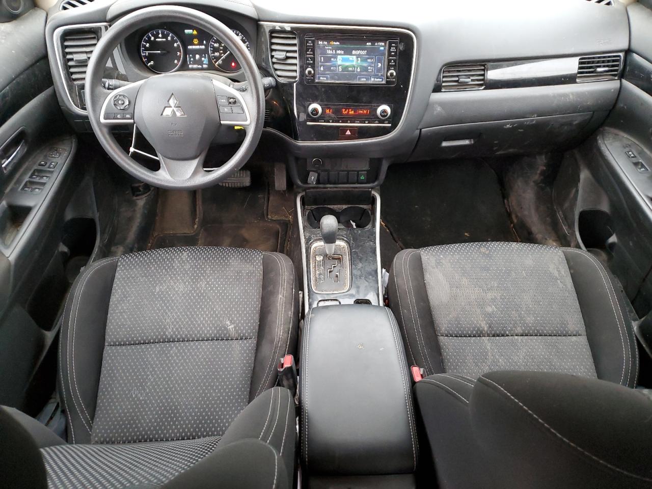 Автомобіль MITSUBISHI OUTLANDER SE 2020 | GrandCar Автомобіль MITSUBISHI OUTLANDER SE 2020 | GrandCar