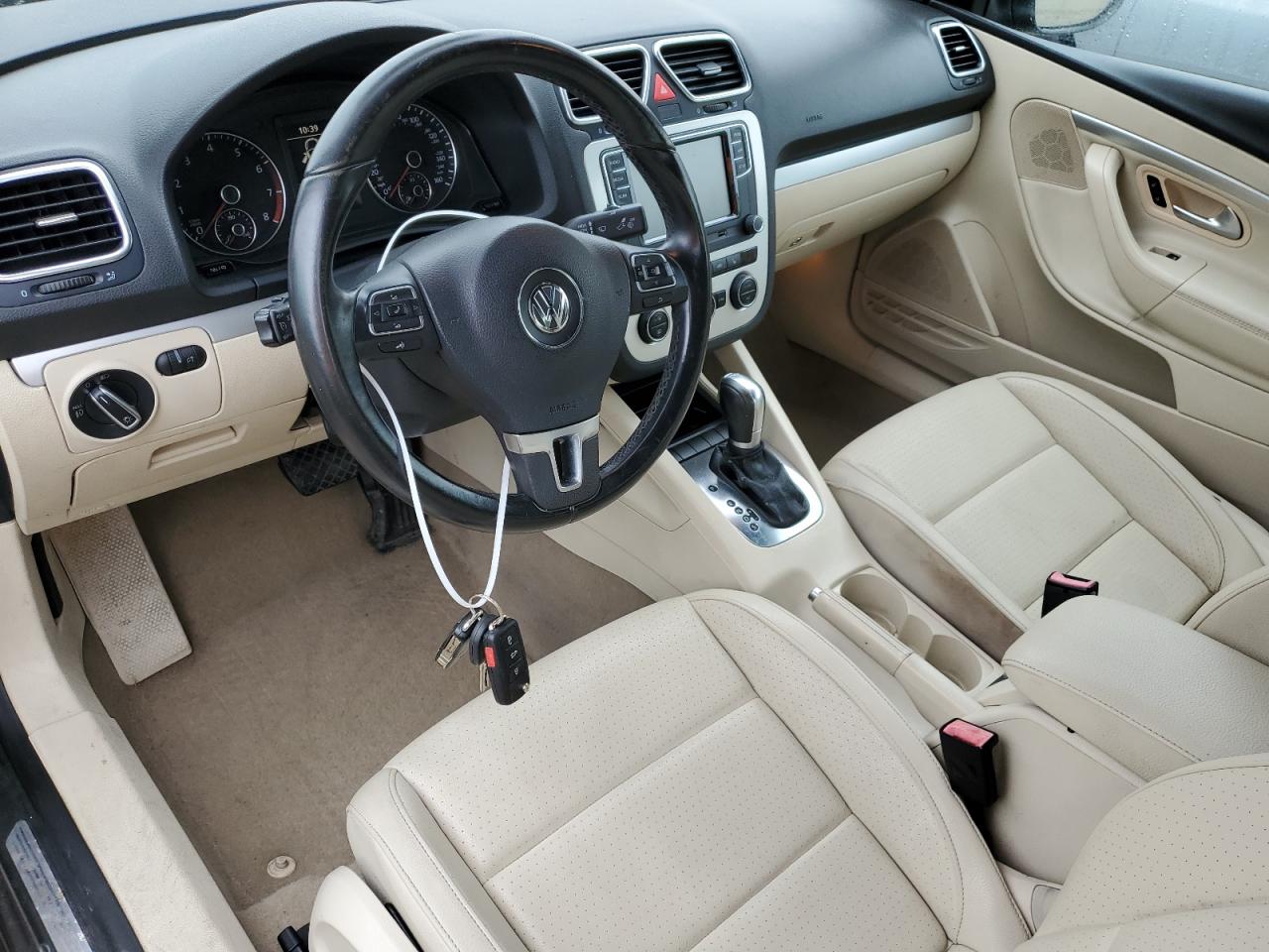 Автомобіль VOLKSWAGEN EOS KOMFORT 2016 | GrandCar Автомобіль VOLKSWAGEN EOS KOMFORT 2016 | GrandCar