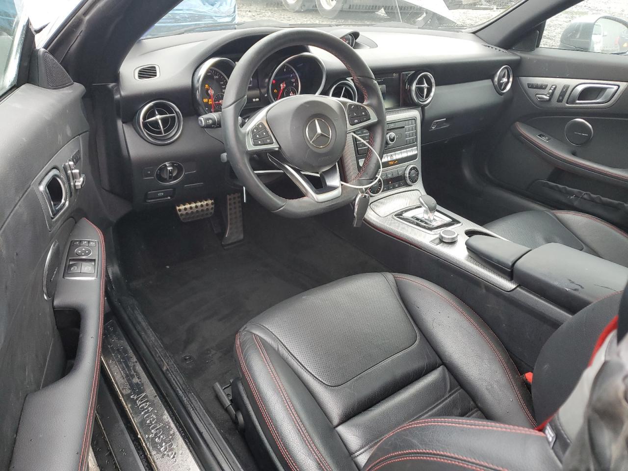 Автомобіль MERCEDES-BENZ SLC 300 2018 | GrandCar Автомобіль MERCEDES-BENZ SLC 300 2018 | GrandCar