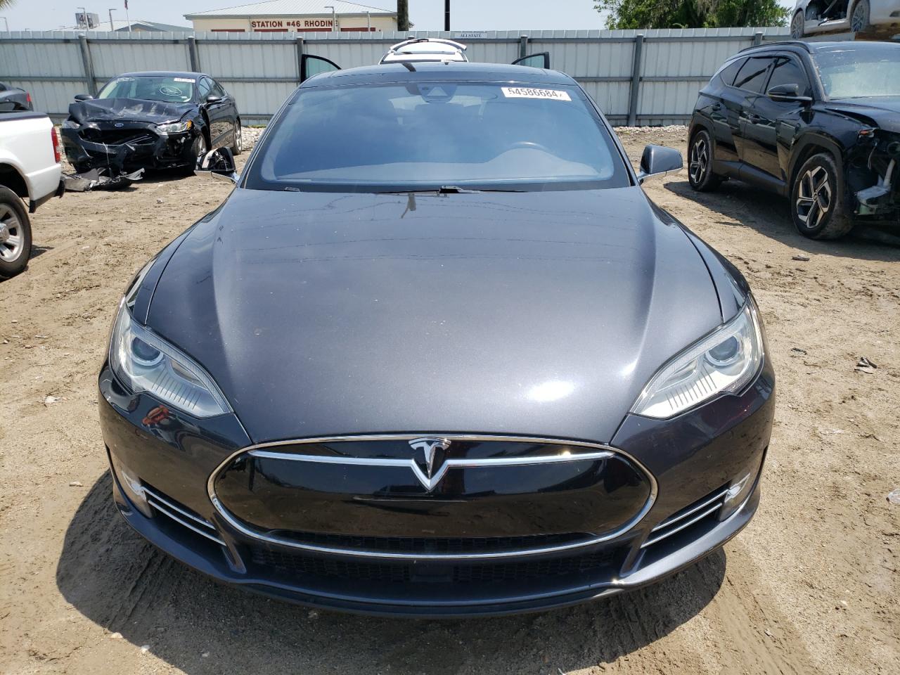 Автомобиль TESLA MODEL S 2015 | GrandCar Автомобиль TESLA MODEL S 2015 | GrandCar