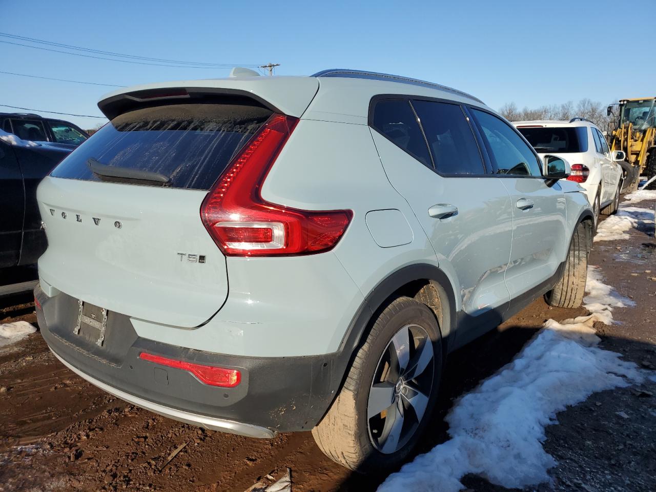 Автомобіль VOLVO XC40 T5 MOMENTUM 2019 | GrandCar Автомобіль VOLVO XC40 T5 MOMENTUM 2019 | GrandCar