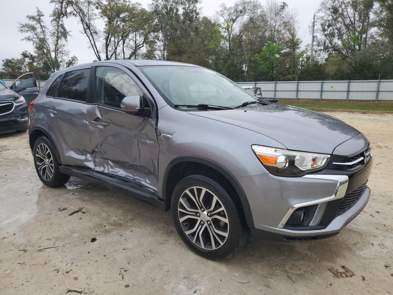 Автомобиль MITSUBISHI OUTLANDER SPORT ES 2018 | GrandCar Автомобиль MITSUBISHI OUTLANDER SPORT ES 2018 | GrandCar