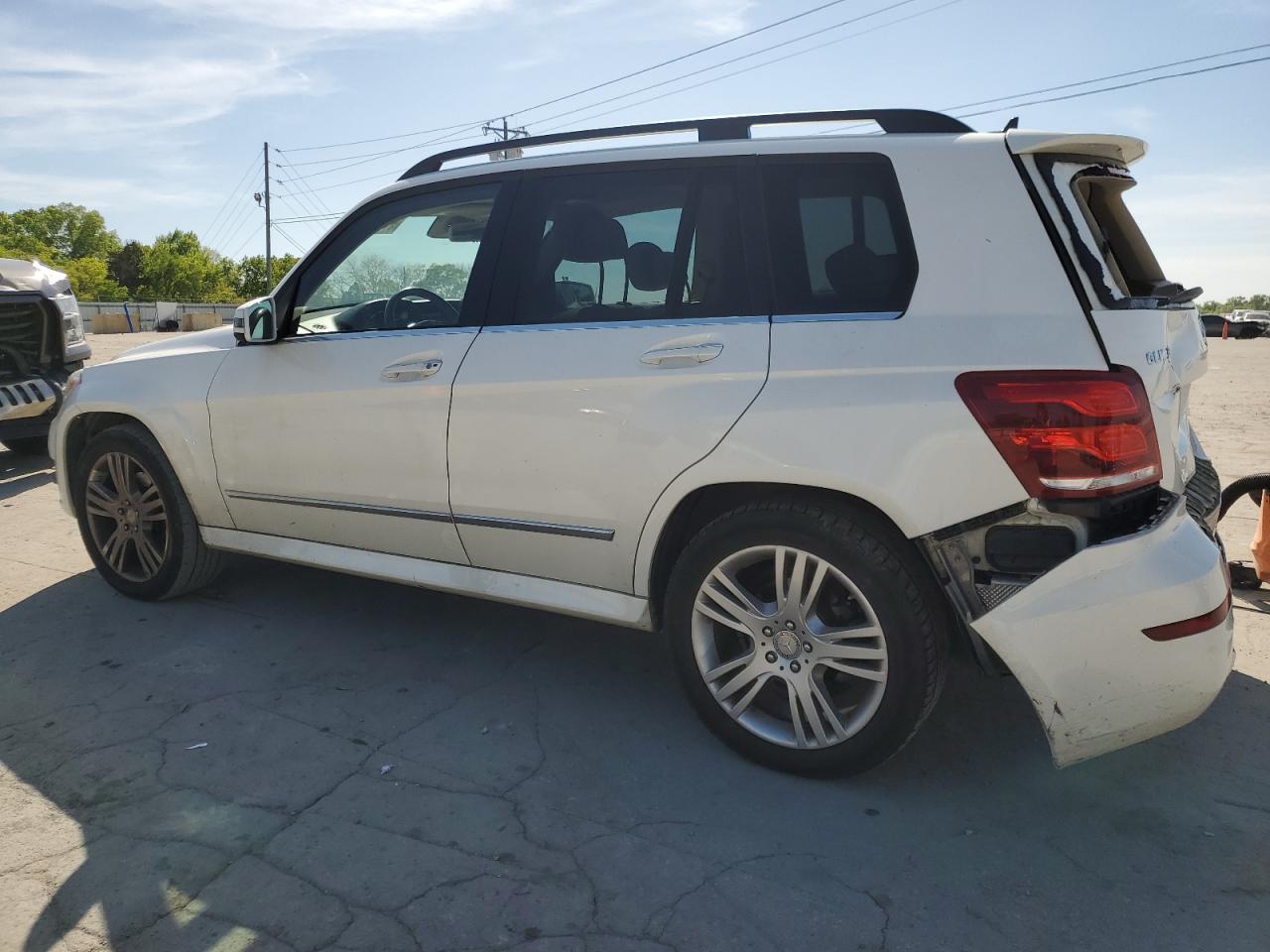Автомобиль MERCEDES-BENZ GLK 350 2015 | GrandCar Автомобиль MERCEDES-BENZ GLK 350 2015 | GrandCar