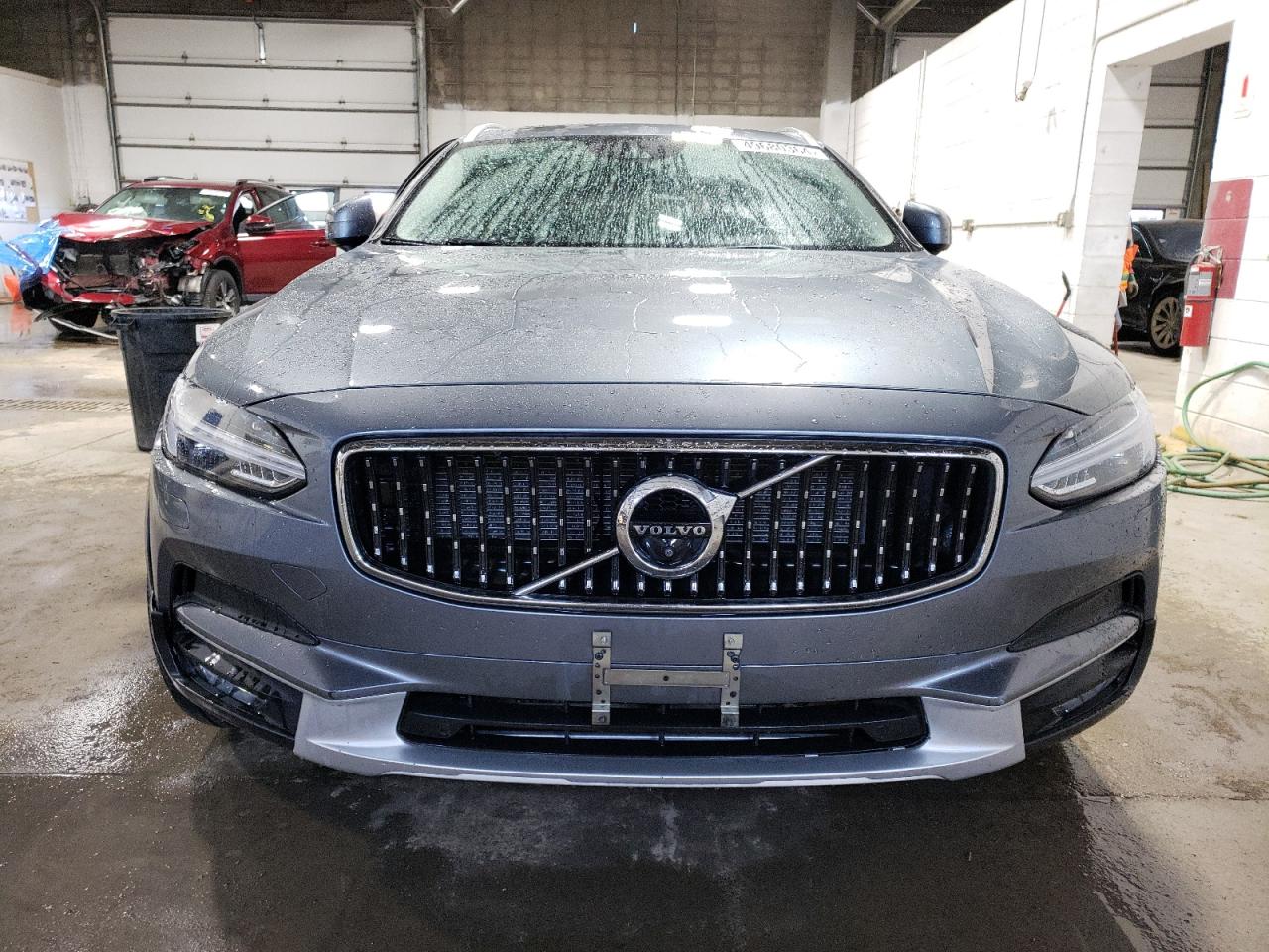 Автомобиль VOLVO V90 CROSS COUNTRY T6 INSCRIPTION 2018 | GrandCar Автомобиль VOLVO V90 CROSS COUNTRY T6 INSCRIPTION 2018 | GrandCar