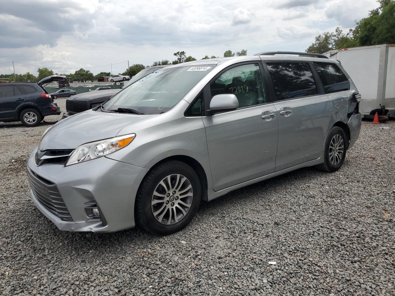Автомобіль TOYOTA SIENNA XLE 2019 | GrandCar