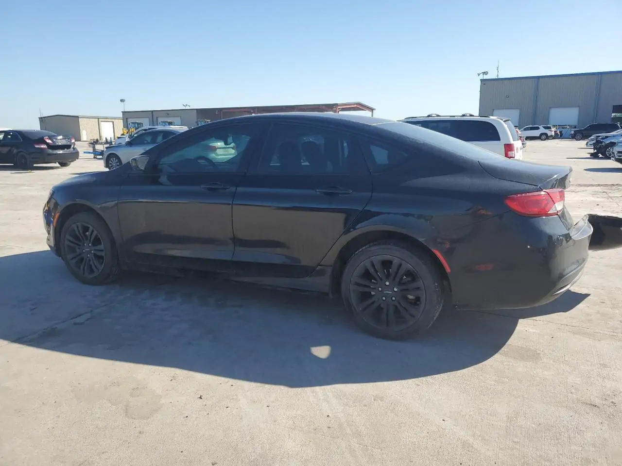 Автомобиль CHRYSLER 200 LX 2017 | GrandCar Автомобиль CHRYSLER 200 LX 2017 | GrandCar
