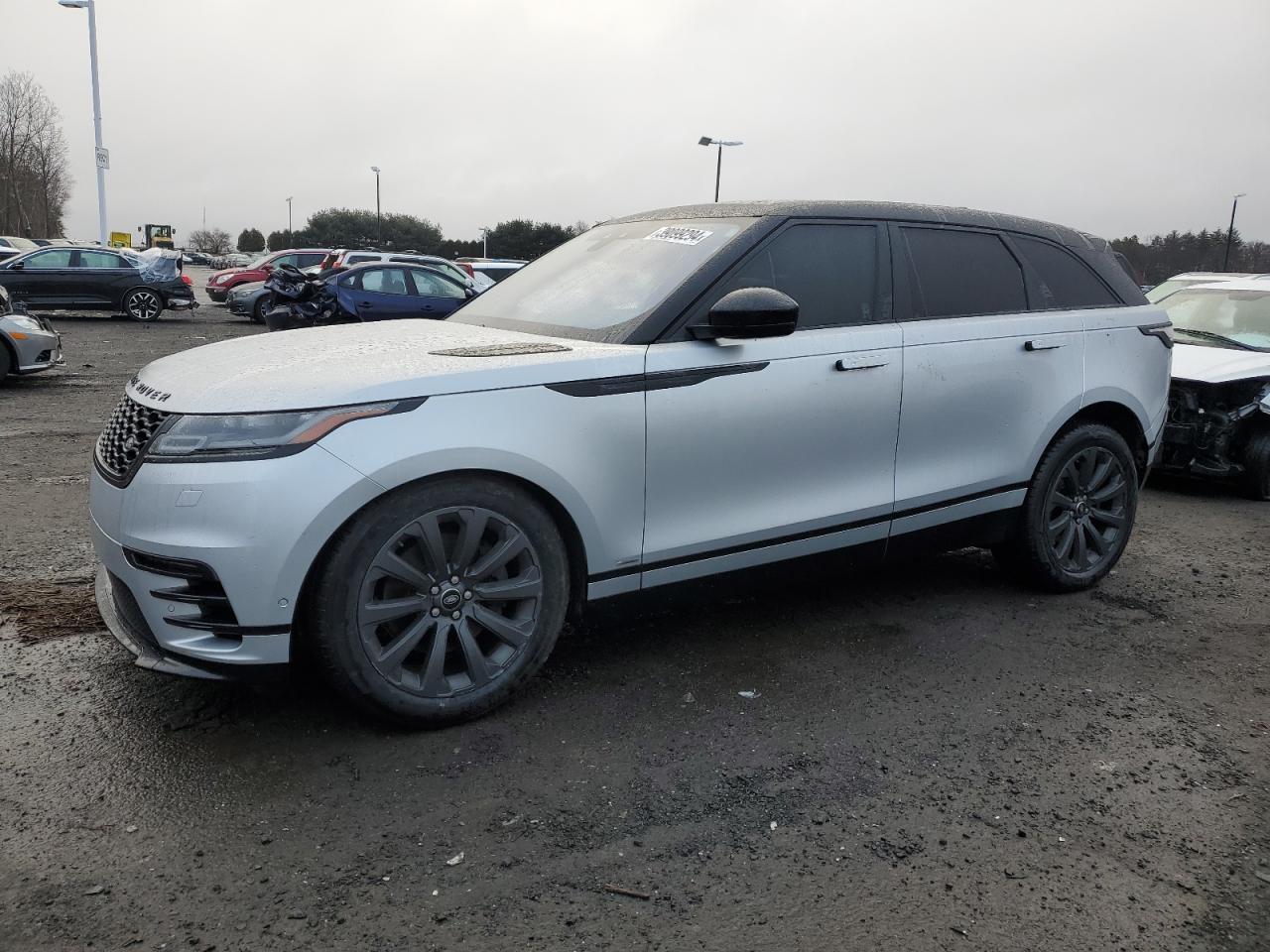 Автомобіль LAND ROVER RANGE ROVER VELAR R-DYNAMIC SE 2018 | GrandCar
