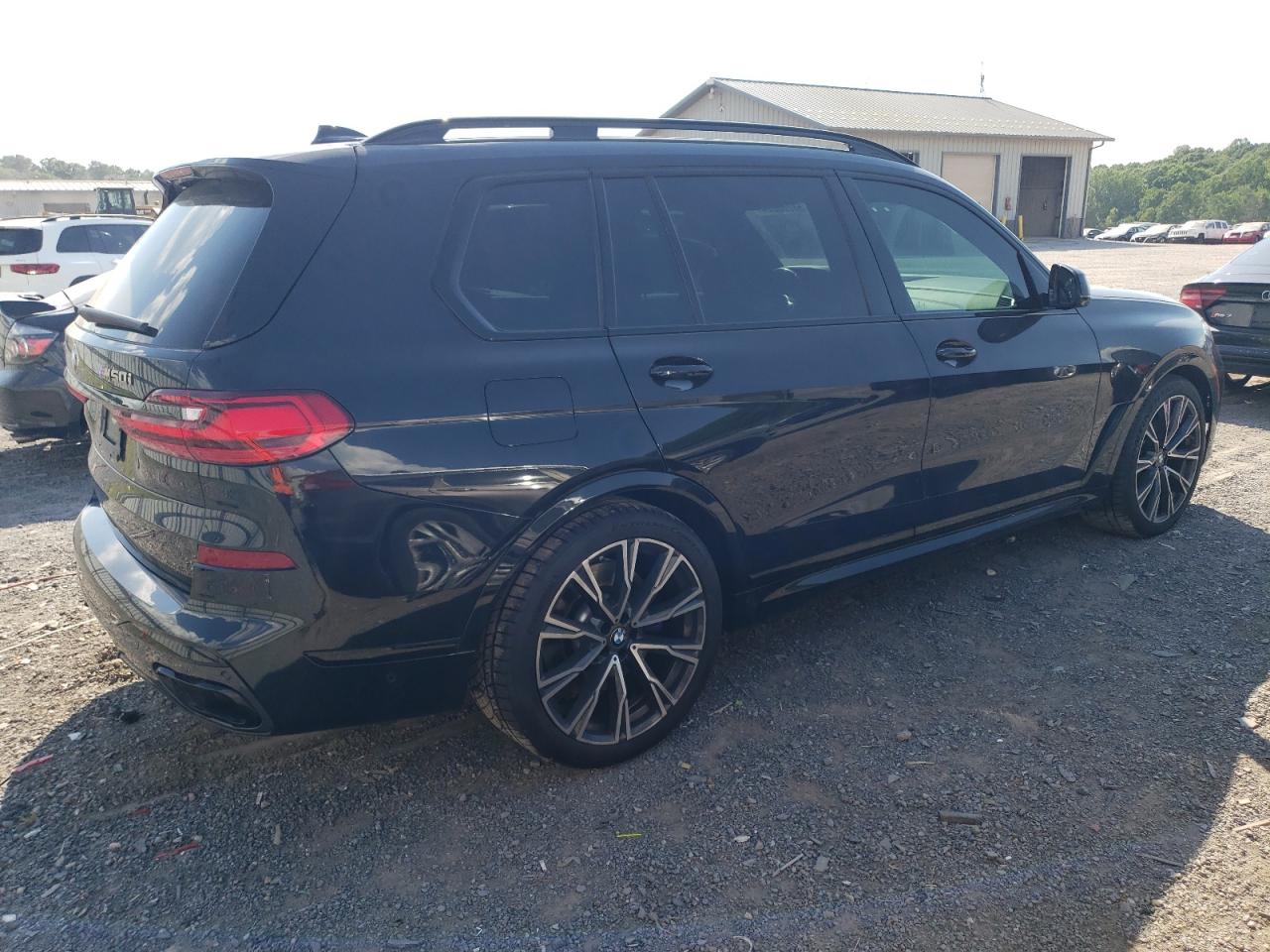 Автомобіль BMW X7 M50I 2022 | GrandCar Автомобіль BMW X7 M50I 2022 | GrandCar