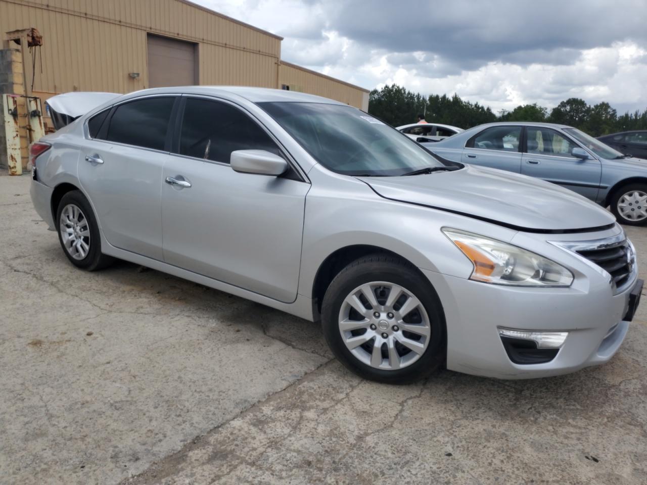 Автомобіль NISSAN ALTIMA 2.5 2015 | GrandCar Автомобіль NISSAN ALTIMA 2.5 2015 | GrandCar
