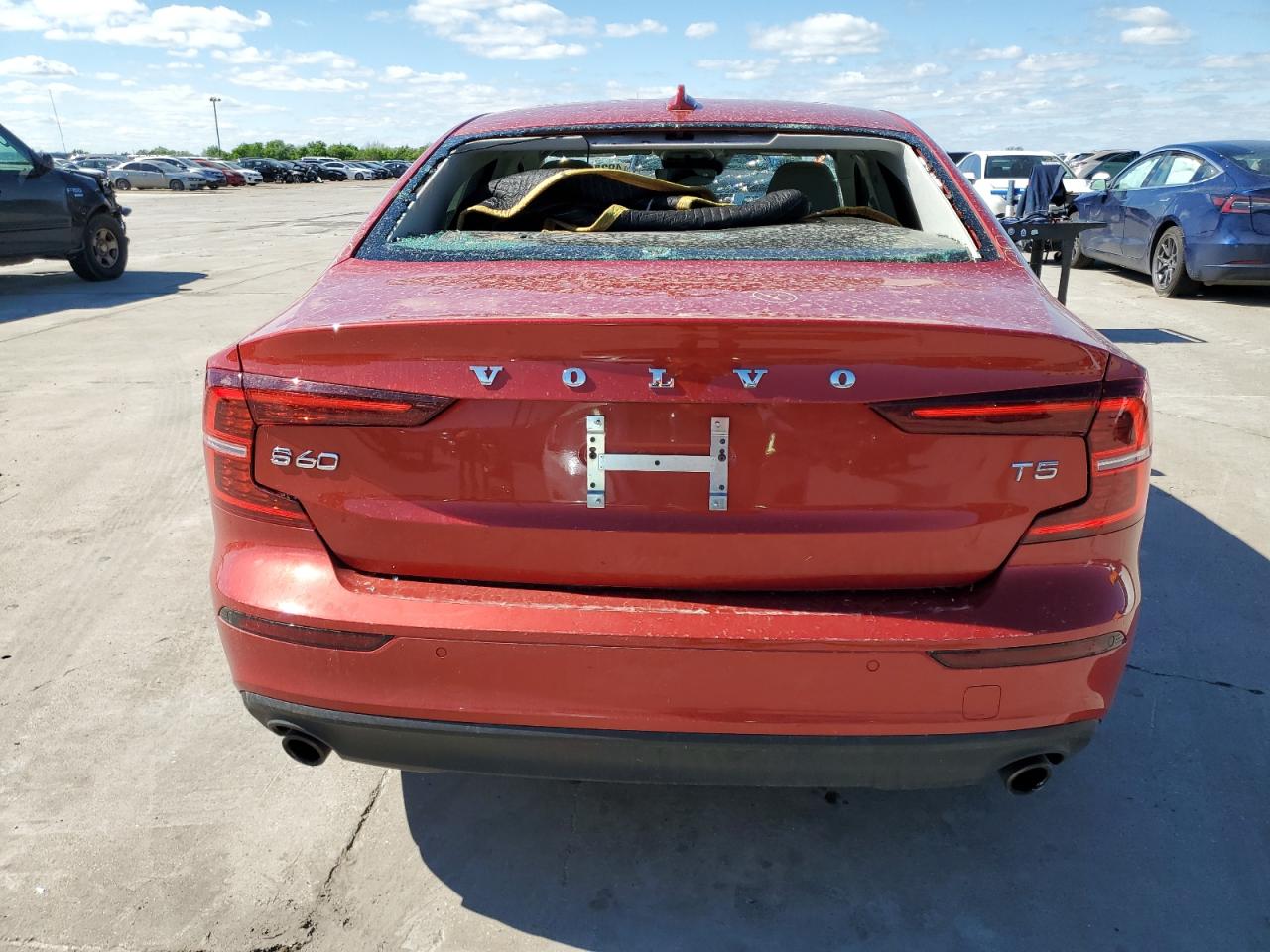 Автомобиль VOLVO S60 T5 MOMENTUM 2020 | GrandCar Автомобиль VOLVO S60 T5 MOMENTUM 2020 | GrandCar