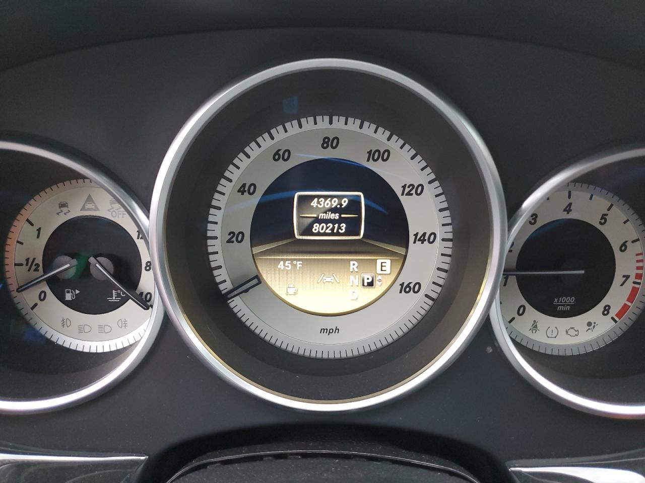 Автомобиль MERCEDES-BENZ CLS 550 4MATIC 2012 | GrandCar Автомобиль MERCEDES-BENZ CLS 550 4MATIC 2012 | GrandCar